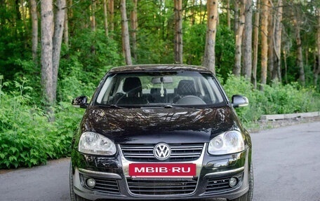 Volkswagen Jetta VI, 2009 год, 535 000 рублей, 2 фотография