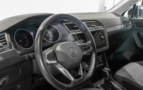 Volkswagen Tiguan II, 2021 год, 3 068 524 рублей, 5 фотография