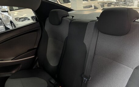 Hyundai Solaris II рестайлинг, 2012 год, 695 000 рублей, 9 фотография