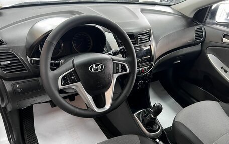 Hyundai Solaris II рестайлинг, 2012 год, 695 000 рублей, 8 фотография
