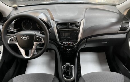 Hyundai Solaris II рестайлинг, 2012 год, 695 000 рублей, 10 фотография
