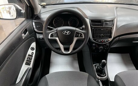 Hyundai Solaris II рестайлинг, 2012 год, 695 000 рублей, 11 фотография