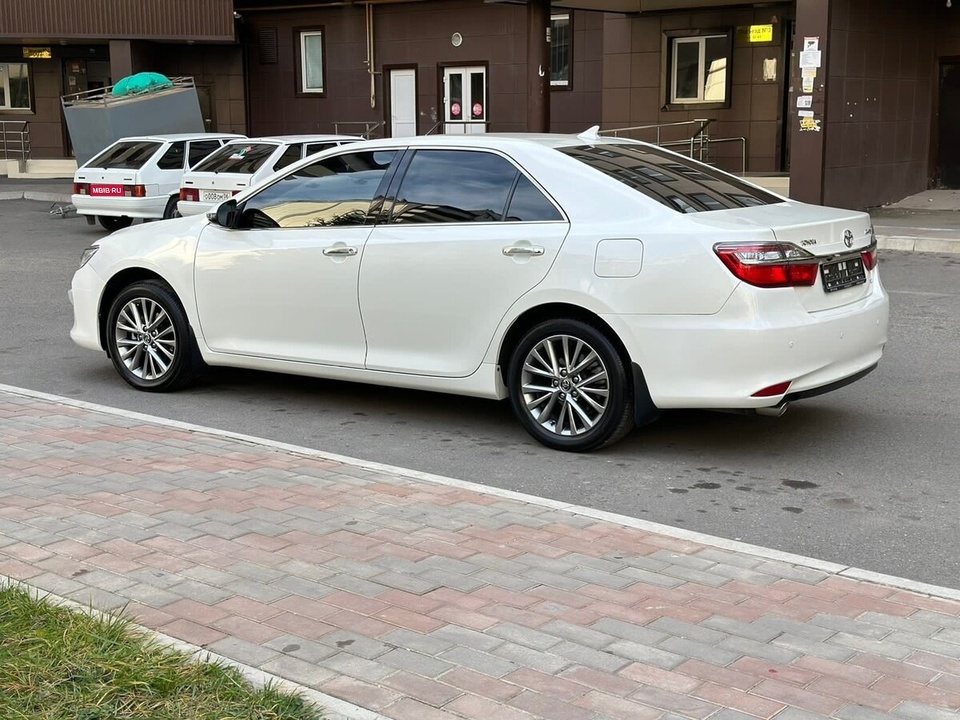 Toyota Camry XV50 рестайлинг, 2016 год, 550 000 рублей, 2 фотография