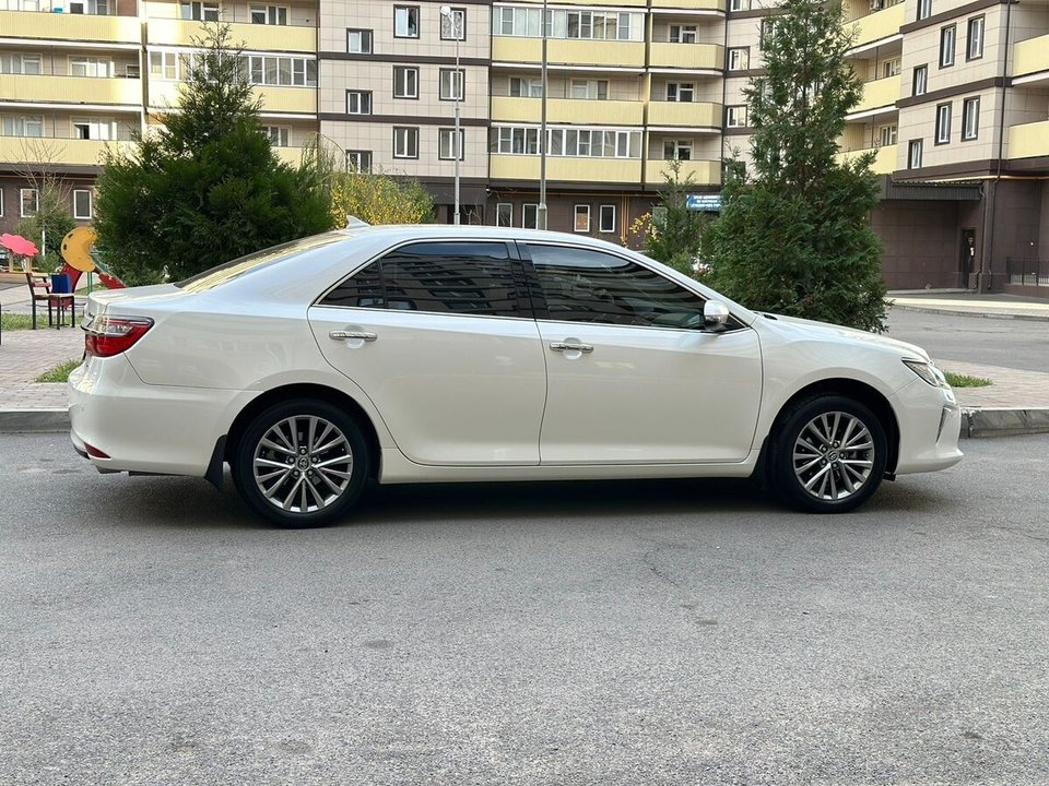 Toyota Camry XV50 рестайлинг, 2016 год, 550 000 рублей, 4 фотография