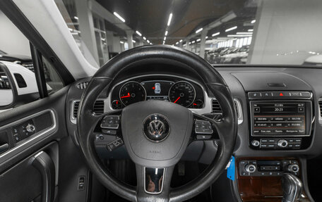 Volkswagen Touareg III, 2015 год, 2 990 000 рублей, 10 фотография