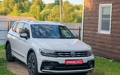 Volkswagen Tiguan II, 2019 год, 3 650 000 рублей, 1 фотография