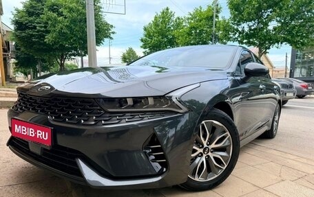 KIA K5, 2020 год, 2 300 000 рублей, 1 фотография