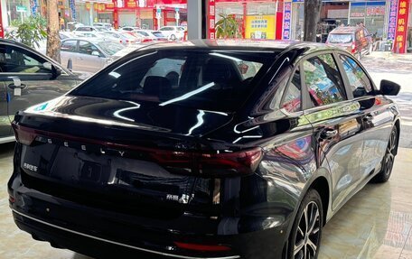 Geely Emgrand, 2022 год, 1 100 000 рублей, 4 фотография