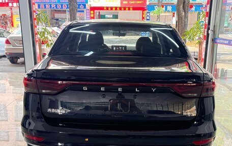 Geely Emgrand, 2022 год, 1 100 000 рублей, 5 фотография