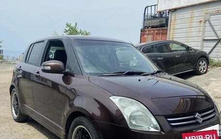 Suzuki Swift III, 2010 год, 700 000 рублей, 3 фотография