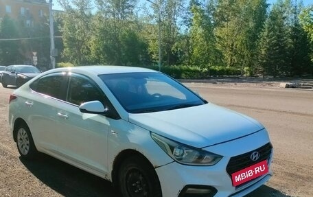 Hyundai Solaris II рестайлинг, 2018 год, 1 150 000 рублей, 3 фотография