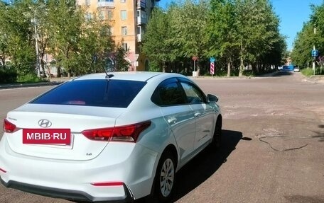 Hyundai Solaris II рестайлинг, 2018 год, 1 150 000 рублей, 6 фотография