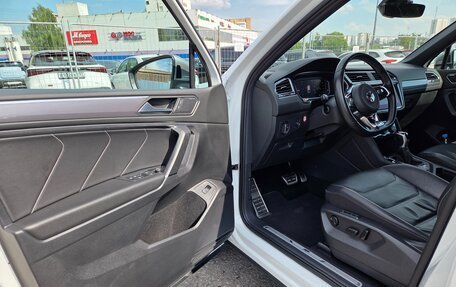 Volkswagen Tiguan II, 2019 год, 3 650 000 рублей, 14 фотография
