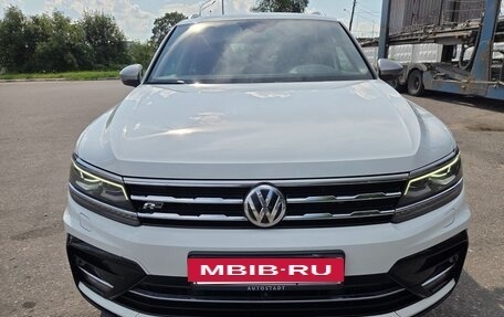 Volkswagen Tiguan II, 2019 год, 3 650 000 рублей, 3 фотография