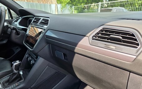 Volkswagen Tiguan II, 2019 год, 3 650 000 рублей, 19 фотография