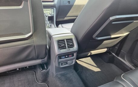 Volkswagen Tiguan II, 2019 год, 3 650 000 рублей, 25 фотография