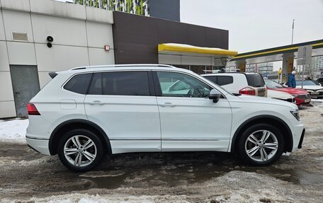 Volkswagen Tiguan II, 2019 год, 3 650 000 рублей, 38 фотография