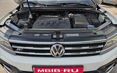 Volkswagen Tiguan II, 2019 год, 3 650 000 рублей, 34 фотография
