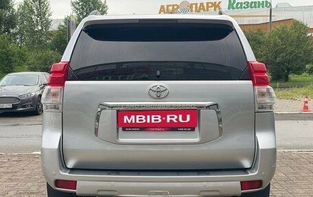 Toyota Land Cruiser Prado 150 рестайлинг 2, 2010 год, 2 750 000 рублей, 6 фотография