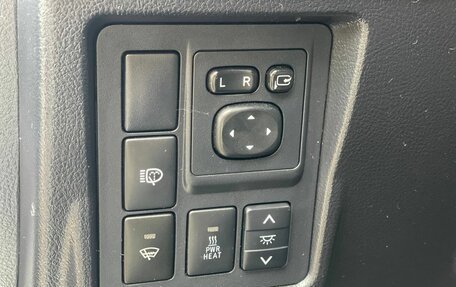 Toyota Land Cruiser Prado 150 рестайлинг 2, 2010 год, 2 750 000 рублей, 10 фотография