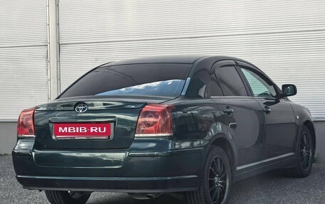 Toyota Avensis III рестайлинг, 2004 год, 677 000 рублей, 7 фотография