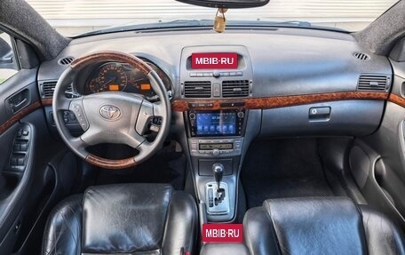 Toyota Avensis III рестайлинг, 2004 год, 677 000 рублей, 8 фотография