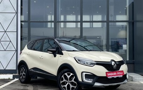Renault Kaptur I рестайлинг, 2018 год, 1 599 000 рублей, 3 фотография