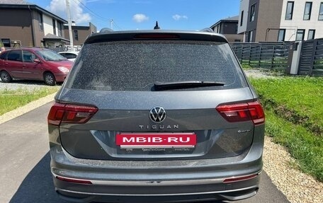 Volkswagen Tiguan II, 2021 год, 2 900 000 рублей, 8 фотография