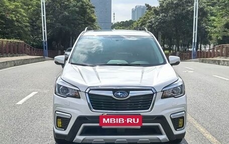 Subaru Forester, 2021 год, 2 300 000 рублей, 2 фотография