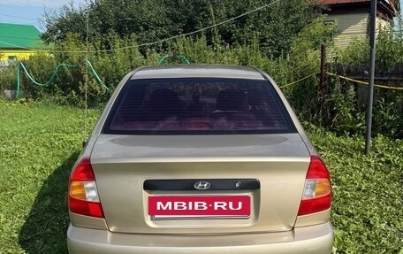 Hyundai Accent II, 2005 год, 310 000 рублей, 2 фотография