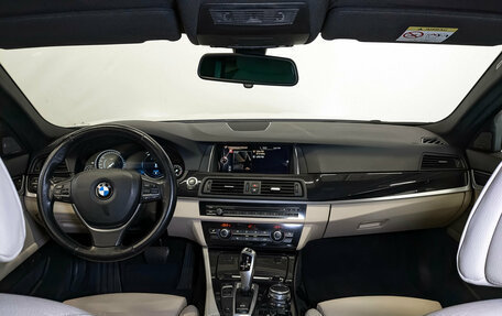 BMW 5 серия, 2016 год, 2 950 000 рублей, 13 фотография