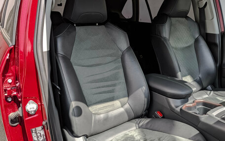 Toyota RAV4, 2023 год, 3 750 000 рублей, 23 фотография