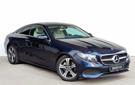 Mercedes-Benz E-Класс, 2020 год, 4 500 000 рублей, 3 фотография