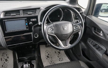 Honda Fit III, 2017 год, 1 249 000 рублей, 10 фотография