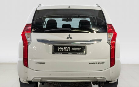 Mitsubishi Pajero Sport III рестайлинг, 2018 год, 3 095 000 рублей, 6 фотография