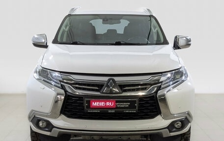 Mitsubishi Pajero Sport III рестайлинг, 2018 год, 3 095 000 рублей, 2 фотография