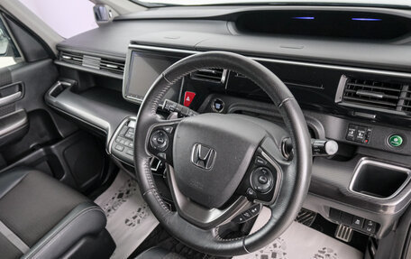 Honda Stepwgn IV, 2019 год, 2 299 000 рублей, 9 фотография