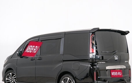 Honda Stepwgn IV, 2019 год, 2 299 000 рублей, 5 фотография