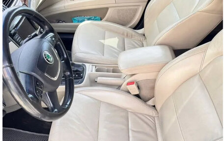 Skoda Superb III рестайлинг, 2011 год, 932 000 рублей, 2 фотография