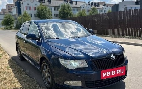 Skoda Superb III рестайлинг, 2011 год, 932 000 рублей, 6 фотография