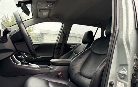 Toyota RAV4, 2019 год, 3 490 000 рублей, 8 фотография