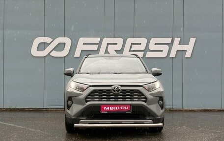 Toyota RAV4, 2019 год, 3 490 000 рублей, 3 фотография