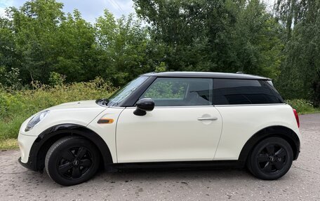 MINI Hatch, 2018 год, 1 800 000 рублей, 2 фотография