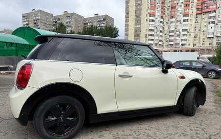 MINI Hatch, 2018 год, 1 800 000 рублей, 4 фотография