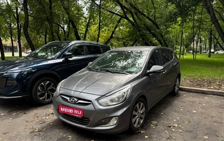 Hyundai Solaris II рестайлинг, 2012 год, 649 000 рублей, 1 фотография