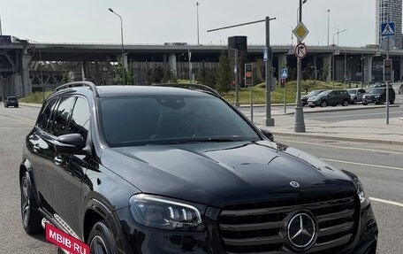 Mercedes-Benz GLS, 2024 год, 12 800 000 рублей, 2 фотография