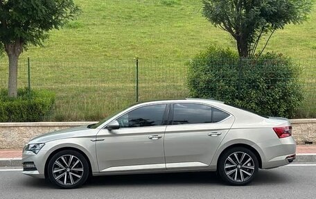 Skoda Superb III рестайлинг, 2022 год, 1 945 000 рублей, 7 фотография
