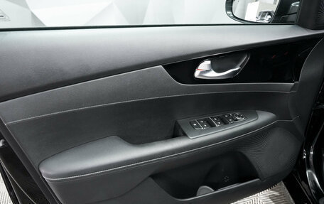 KIA Cerato IV, 2022 год, 2 420 000 рублей, 16 фотография