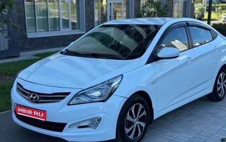 Hyundai Solaris II рестайлинг, 2016 год, 835 000 рублей, 3 фотография
