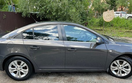 Chevrolet Cruze II, 2012 год, 650 000 рублей, 2 фотография